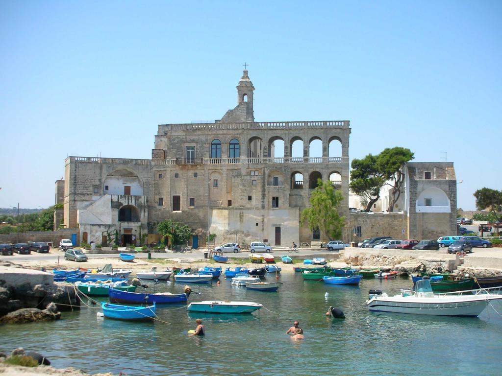 Petali Rosa Bed & Breakfast Polignano a Mare Exterior photo
